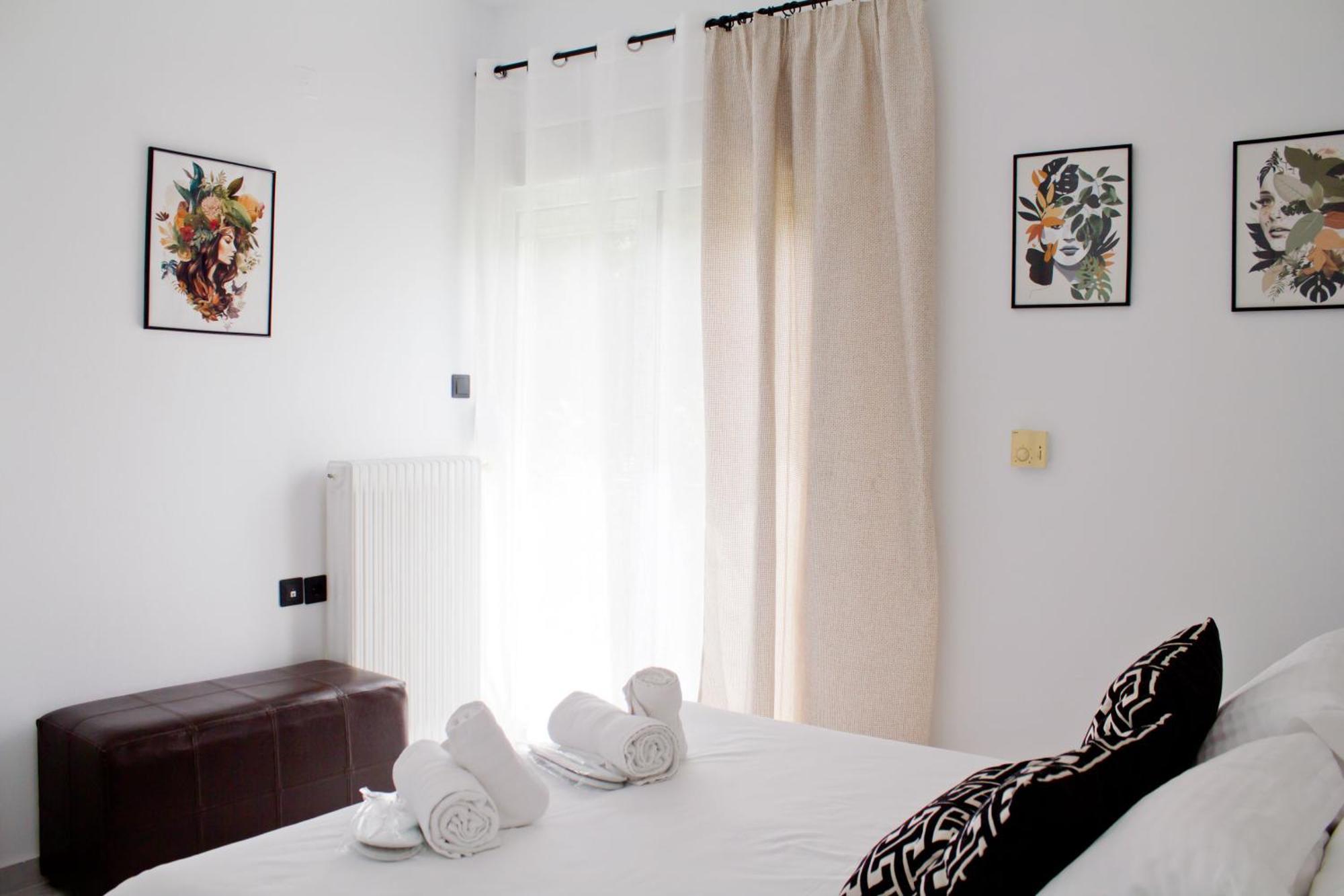 Apartment Ermis Mini # 01 *
